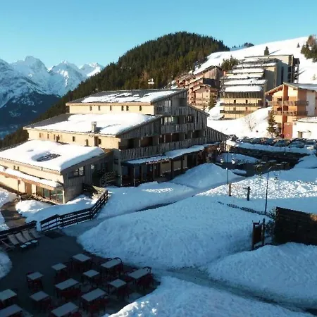 Au Pied Des Pistes Avec Balcon Et Parking Gratuit, Proche Commerces - En Oisans - Fr-1-297-69 * Auris